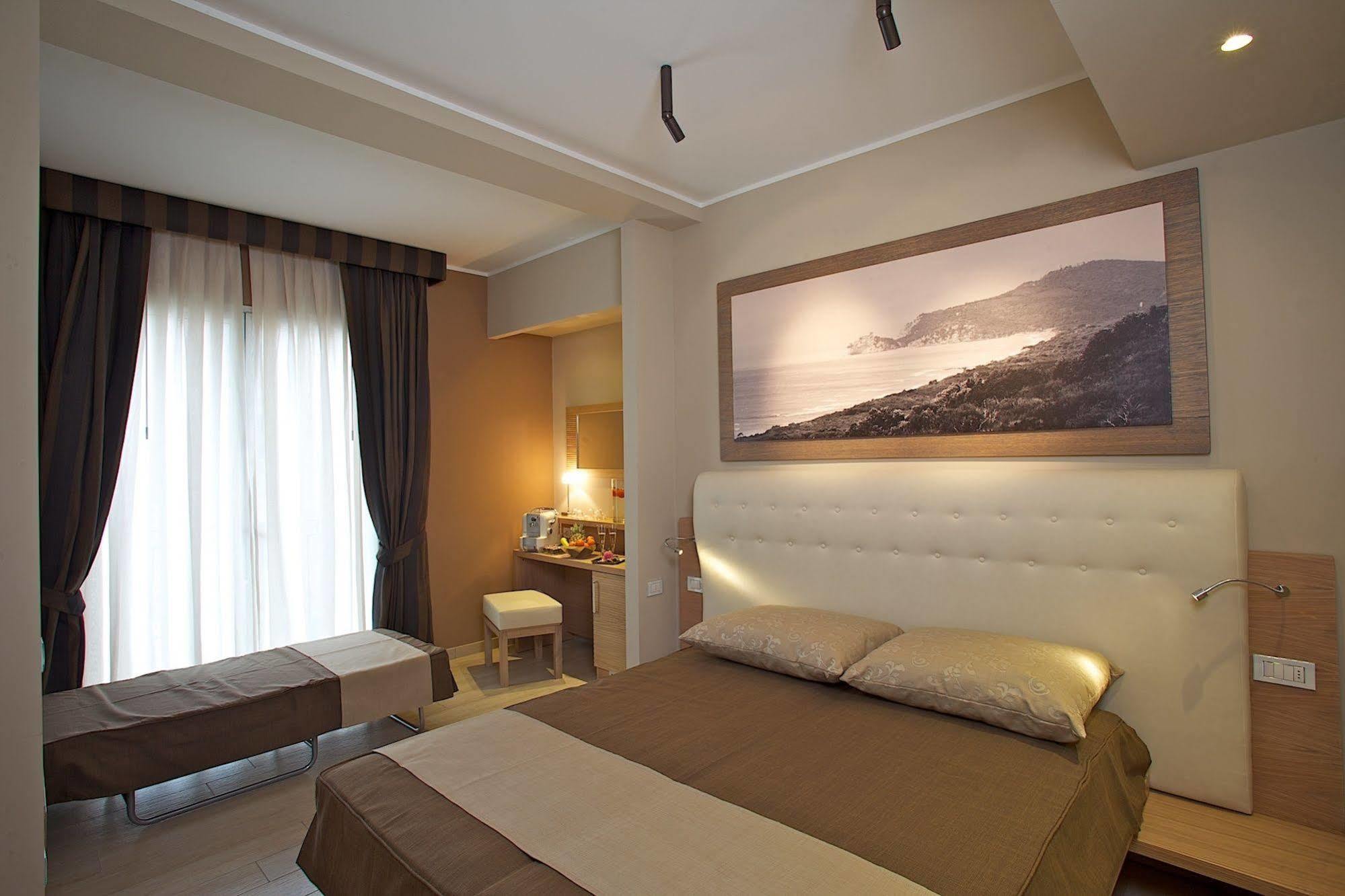 Hotel C'era Volta 2*